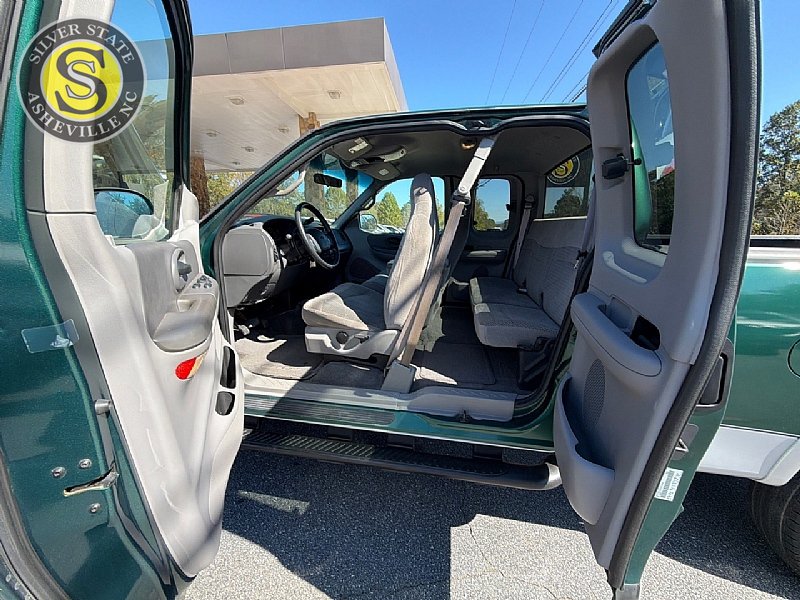 Used 2000 Ford F150 XLT AWD/4WD image 13