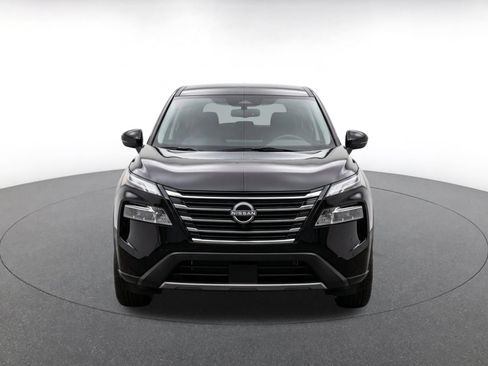 Used 2025 Nissan Rogue SV AWD/4WD image 2