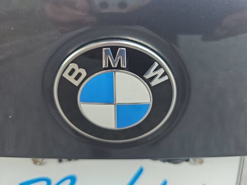 Used 2022 BMW 330i Sedan w/ Premium Package 2 RWD image 34