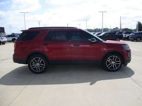 Used 2016 Ford Explorer Sport w/ Equipment Group 401A AWD/4WD image 5
