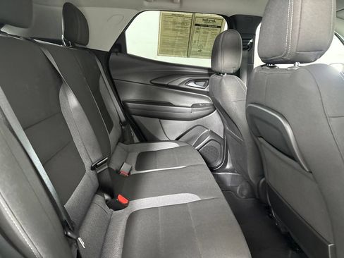 Used 2025 Chevrolet TrailBlazer LT AWD/4WD image 25