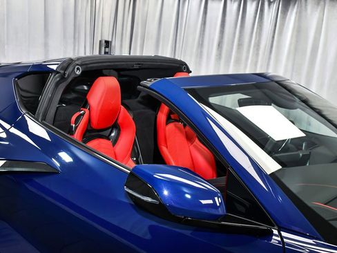 Used 2025 Chevrolet Corvette Stingray Premium Cpe w/ Stealth Interior Trim Package RWD image 74