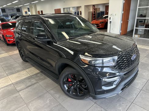 Used 2024 Ford Explorer ST w/ Equipment Group 401A image 10