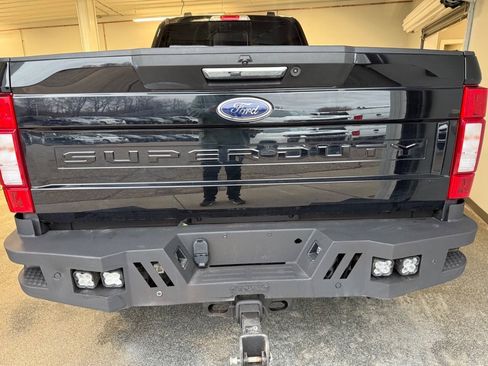 Used 2022 Ford F350 Lariat AWD/4WD image 9