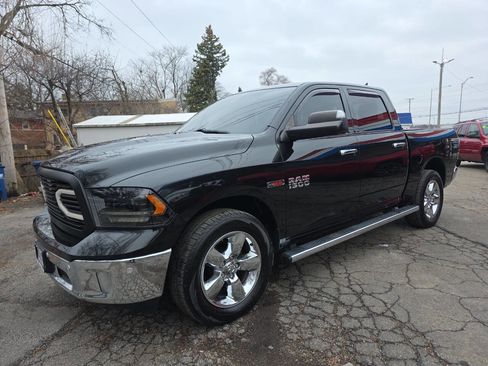 Used 2017 RAM 1500 Big Horn image 2