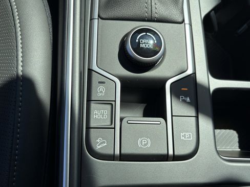 New 2026 Kia Sorento S w/ S Panoramic Sunroof Package image 19