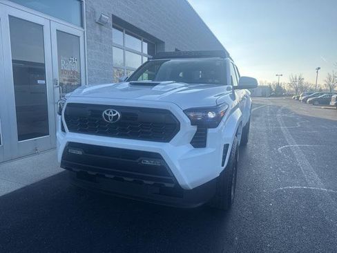 Certified 2024 Toyota Tacoma TRD Sport image 2