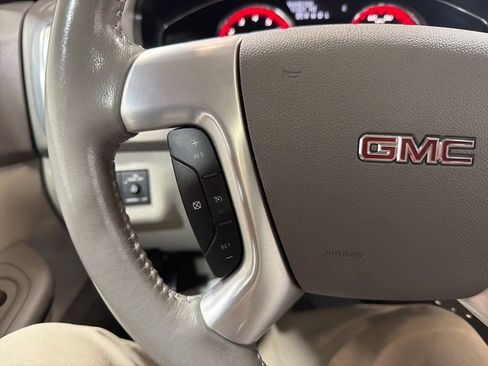 Used 2014 GMC Acadia SLT image 28
