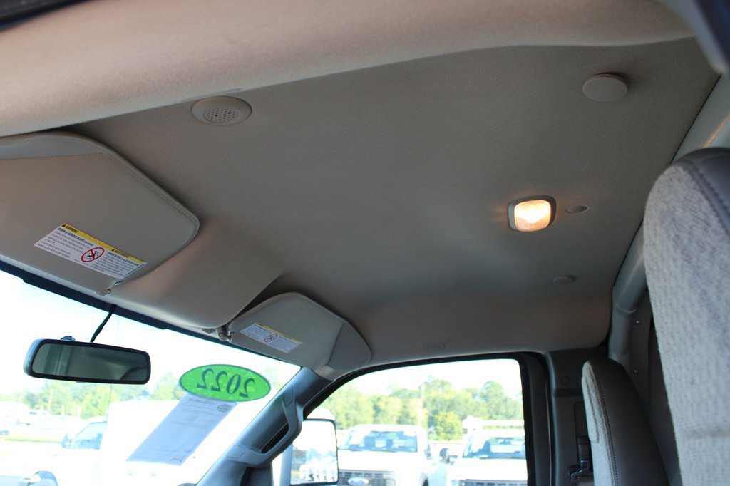 Used 2022 Chevrolet Express 3500 w/ Power Convenience Package RWD image 22