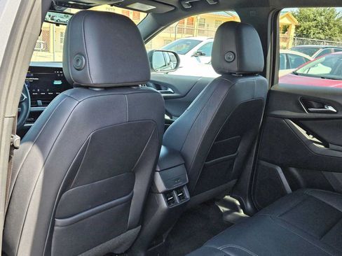 Used 2025 Chevrolet Equinox LT w/ Convenience Package II FWD image 16