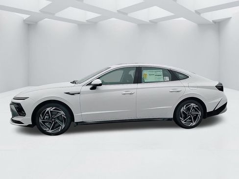New 2026 Hyundai Sonata SEL FWD image 8