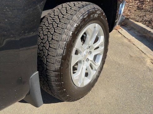 Used 2021 Chevrolet Silverado 1500 LTZ w/ LTZ Premium Package image 15