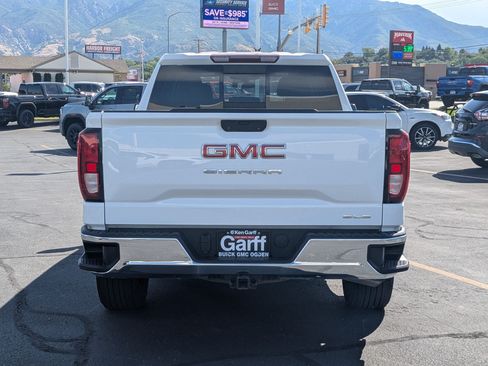 Used 2021 GMC Sierra 1500 SLE w/ Preferred Package AWD/4WD image 4