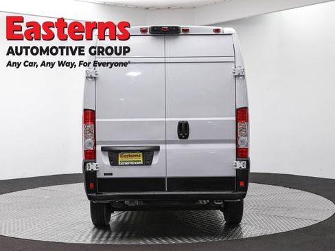 Used 2021 RAM ProMaster 2500 FWD image 6