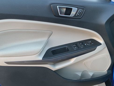 Used 2019 Ford EcoSport SE w/ SE Convenience Package image 19