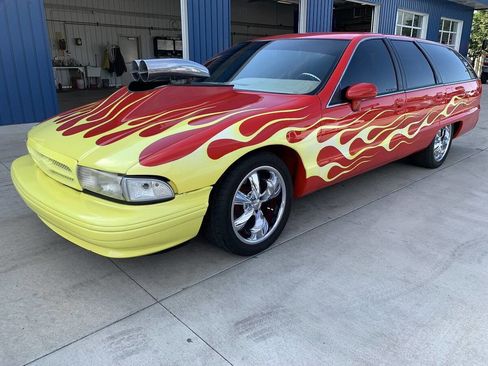 Used 1993 Chevrolet Caprice Classic image 2