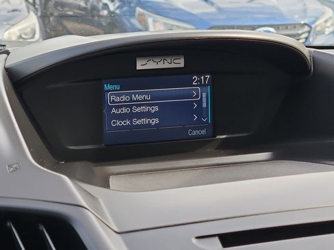 Used 2015 Ford Escape SE image 19