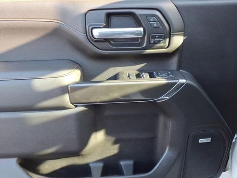 Used 2021 GMC Sierra 2500 AT4 w/ AT4 Premium Plus Package image 15