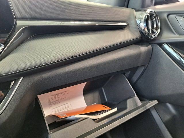 Used 2025 Chevrolet Equinox LT FWD image 18