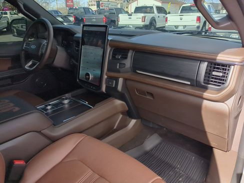 Used 2024 Ford Expedition Max King Ranch image 36