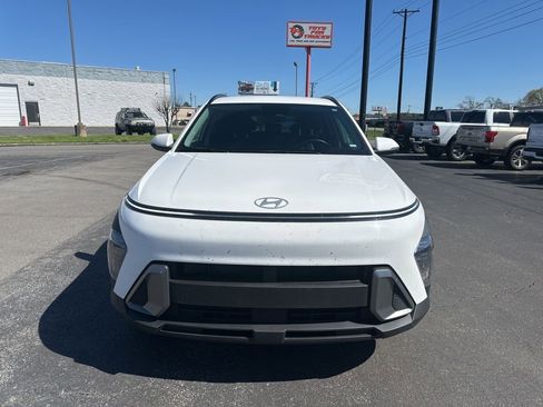 Used 2025 Hyundai Kona SEL image 12
