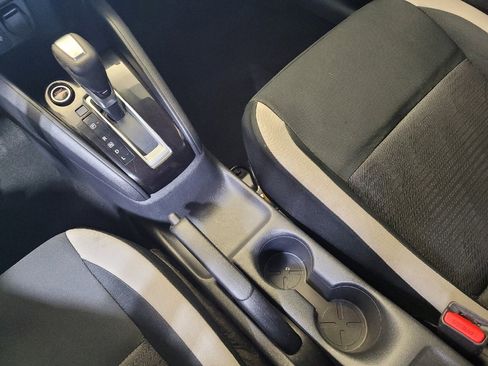 Used 2021 Nissan Versa SV FWD image 26