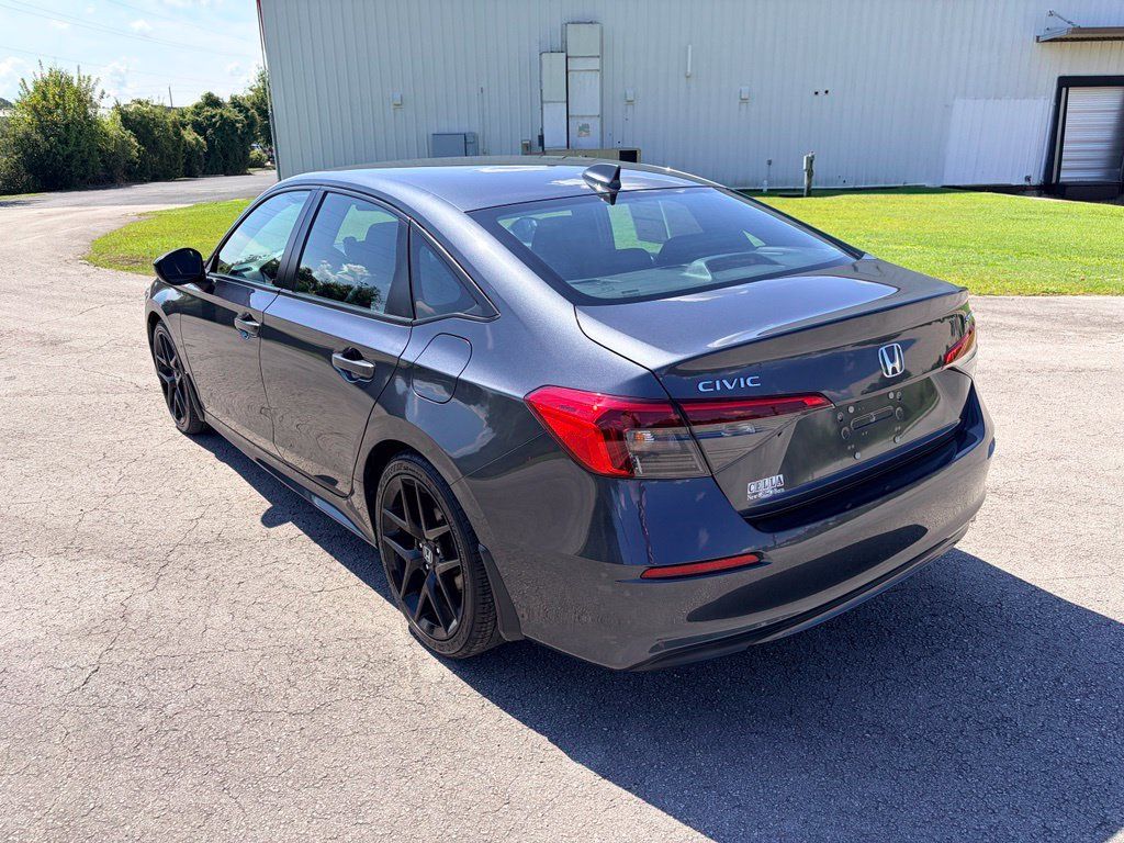 Used 2023 Honda Civic Sport image 4