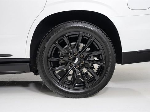Used 2023 Cadillac Escalade Sport Platinum w/ Heavy-Duty Trailer Package AWD/4WD image 10