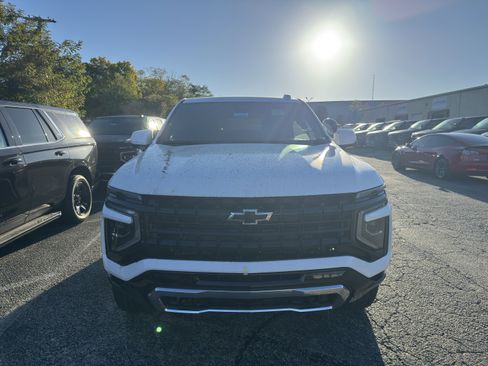 New 2025 Chevrolet Tahoe 4WD image 3