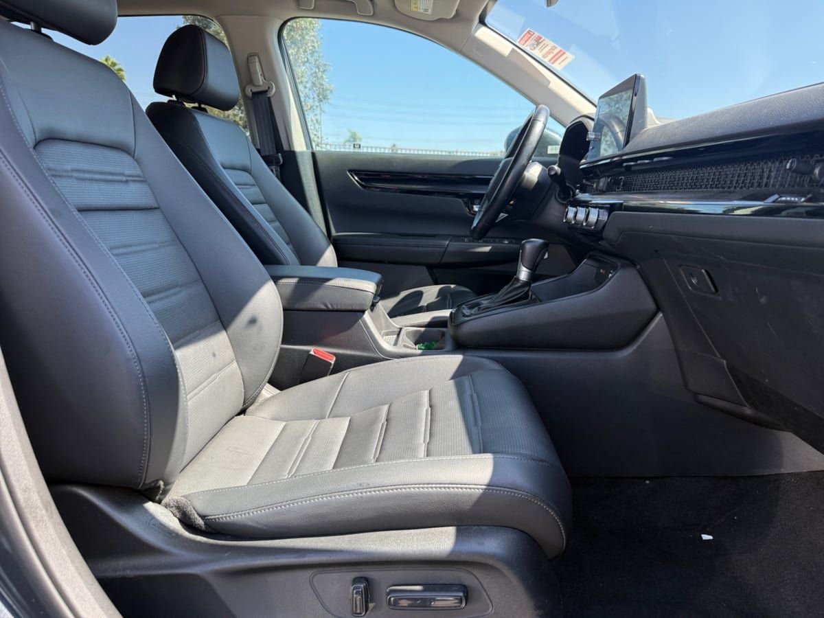 Used 2025 Honda CR-V EX-L image 17