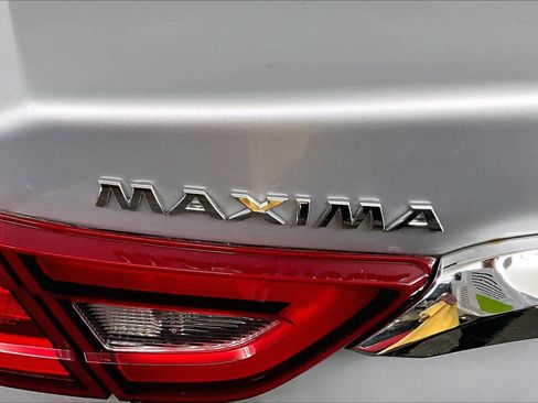 Used 2018 Nissan Maxima Platinum FWD image 10