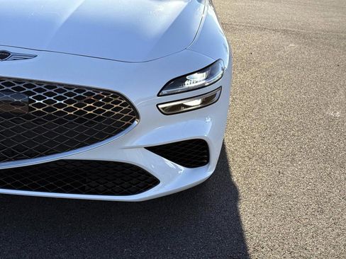 Used 2025 Genesis G70 2.5T image 11
