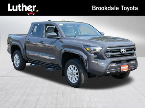 Certified 2024 Toyota Tacoma SR5 AWD/4WD image 1