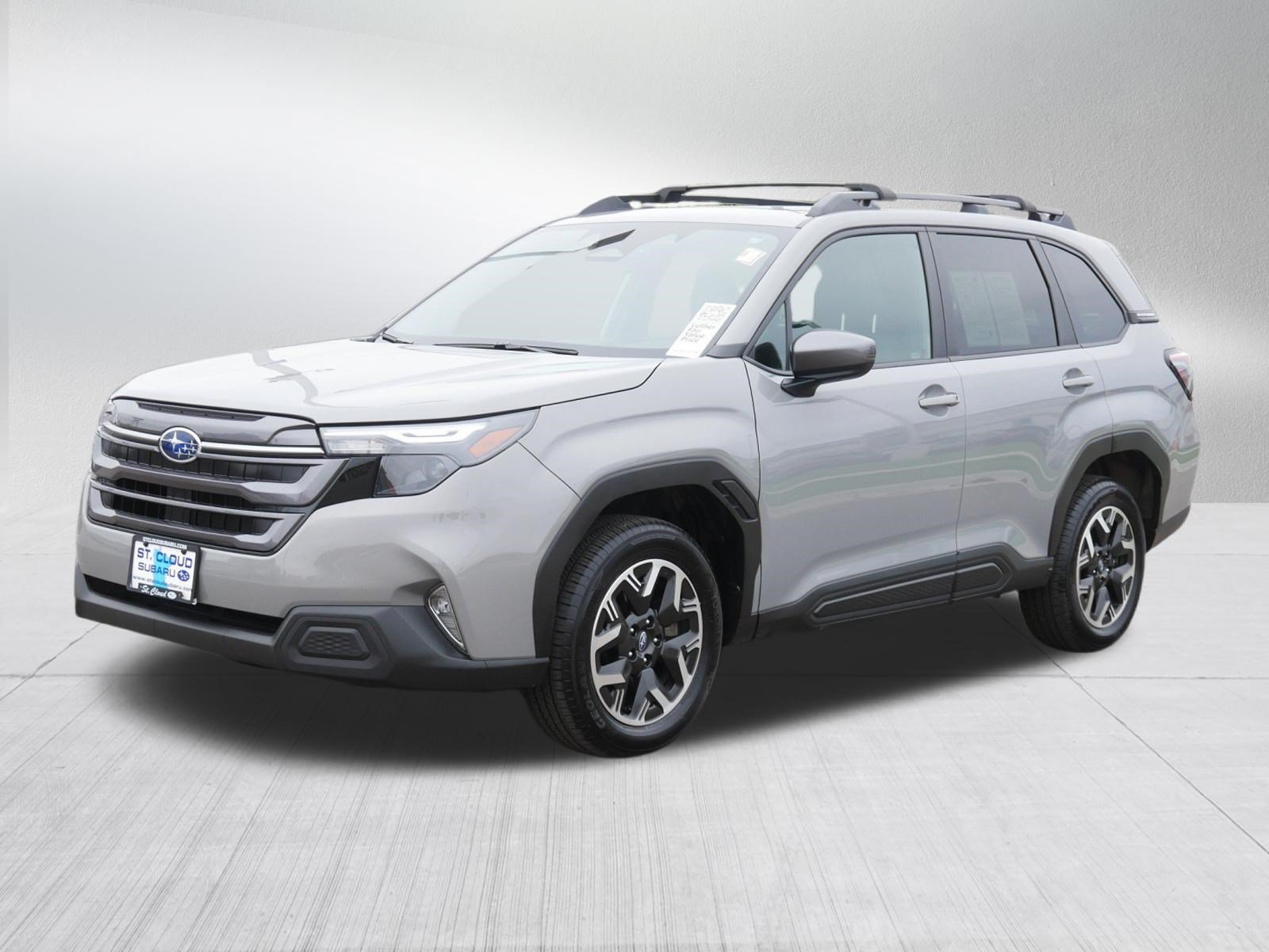 Certified 2025 Subaru Forester Premium AWD/4WD image 3