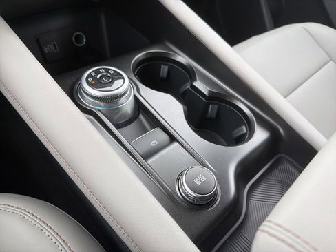 New 2026 Ford Explorer Active w/ Active Comfort Package AWD/4WD image 21