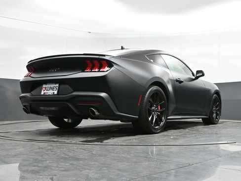 Used 2025 Ford Mustang GT Premium RWD image 41