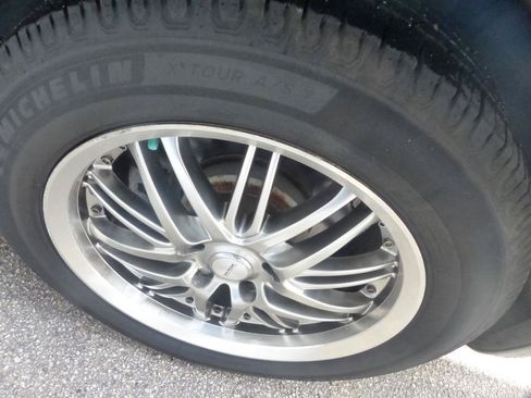 Used 2007 Chrysler 300 C RWD image 8