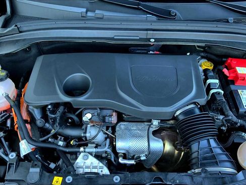 Used 2024 Alfa Romeo Tonale Veloce image 30