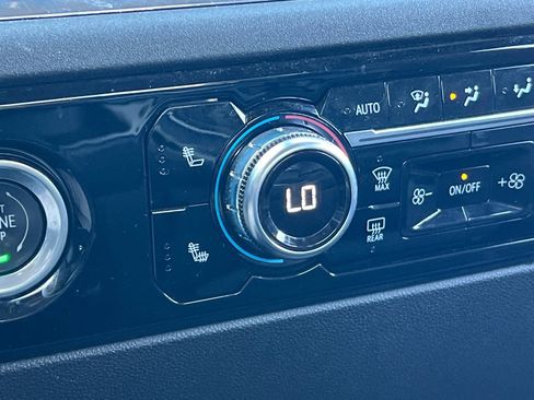 Used 2023 GMC Sierra 1500 Elevation image 29