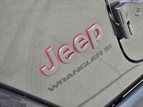 New 2026 Jeep Wrangler Unlimited Rubicon AWD/4WD image 8
