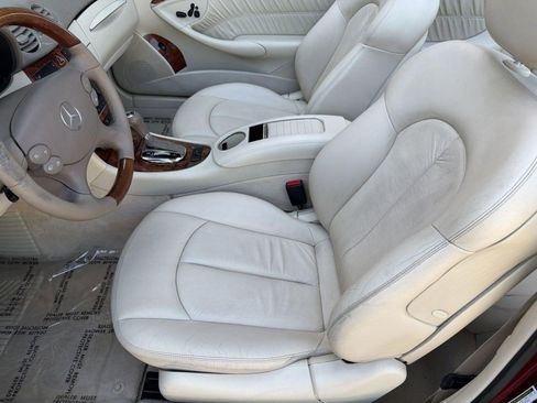 Used 2008 Mercedes-Benz CLK 350 Cabriolet image 5