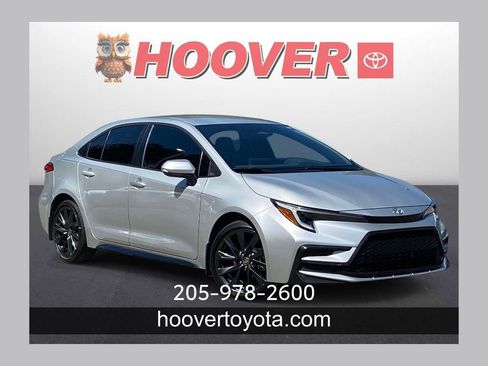 Used 2025 Toyota Corolla SE FWD image 1
