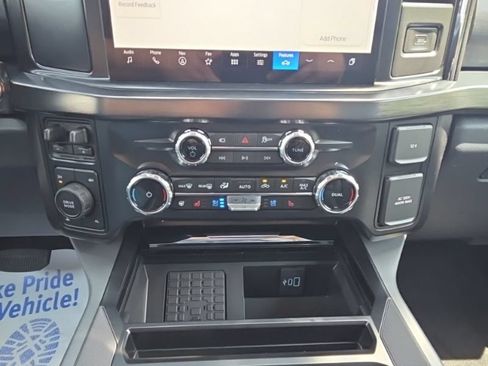 New 2026 Ford F250 Lariat w/ Black Appearance Package AWD/4WD image 42