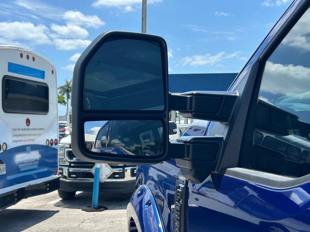 New 2026 Ford F250 Lariat w/ Black Appearance Package AWD/4WD image 18