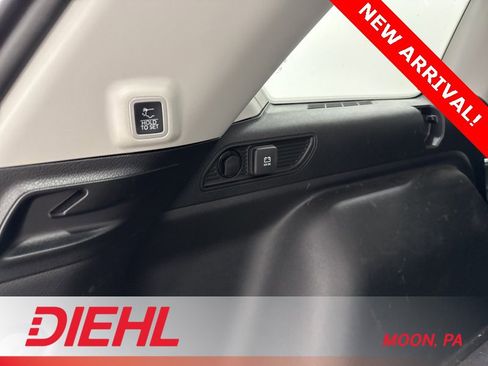 Certified 2022 Jeep Grand Cherokee Limited image 10