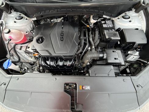 Used 2025 Hyundai Tucson SEL FWD image 17