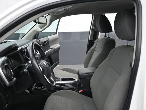 Used 2023 Toyota Tacoma SR5 w/ Technology Package image 14