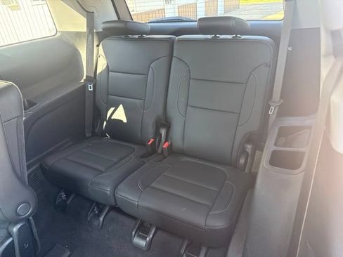 Used 2023 GMC Acadia SLT w/ Elevation Edition AWD/4WD image 6