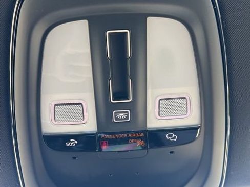 New 2026 Volvo XC90 B6 Plus w/ Protection Package Premier AWD/4WD image 19