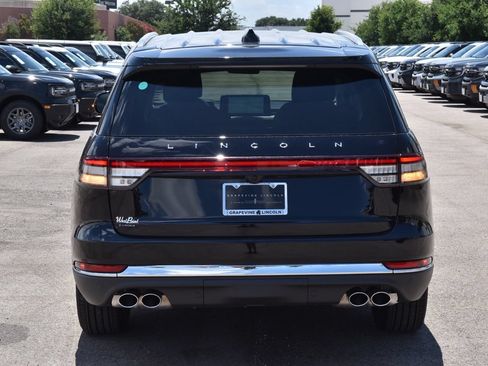 New 2026 Lincoln Aviator 2WD image 8
